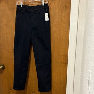 21. Good America Classic Black Women's Jeans